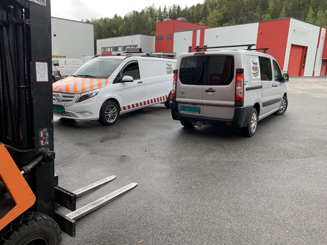 Raskt-Levert AS is always available to our customer! - #rasktlevert #vip_ekspress #expressdelivery #expressnorway #expresseuropa #safetransport #ecolighthouse #eco_lighthouse #fairtransport #magnetjqs #gaselle2021