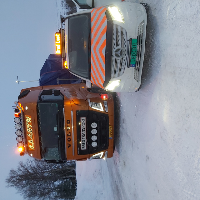 #WideLoad #SpesialTransport #ConvoyExcetionnel #HeavyTransport from #Trondheim to #Goteborg - #Express-Delivery #Express-Norway.no #ExpressEurope #PilotService.Norway #Specialtransport #PilotCarServiceNorway #RouteSurvey #OversizeLoad #HeavyTransport #Eco-Lighthouse