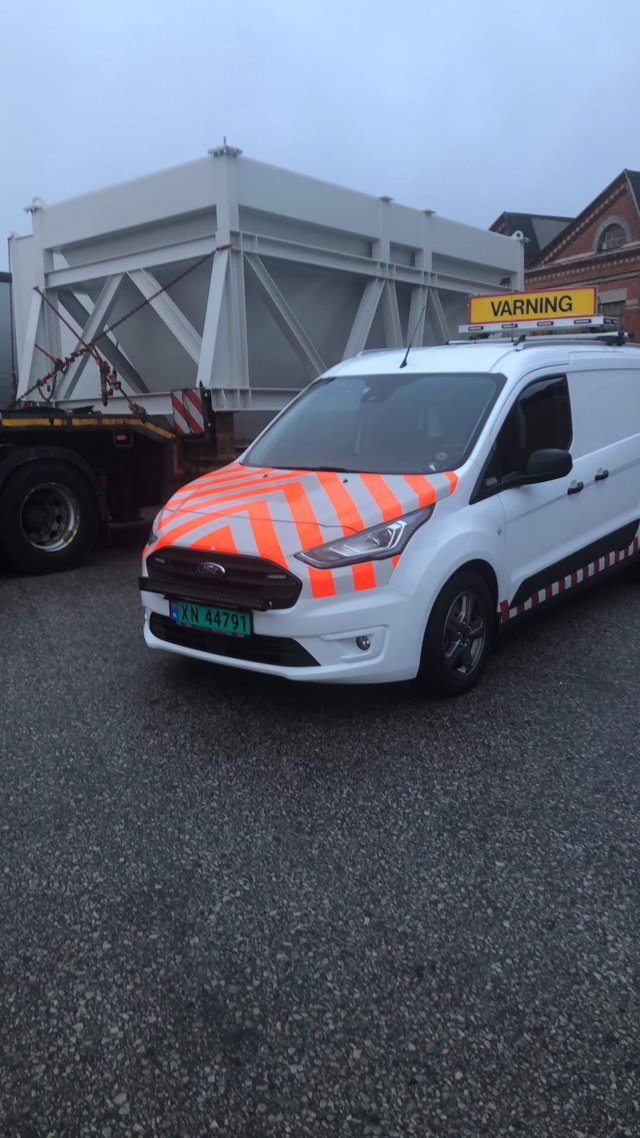 #pilotcar from #RasktLevert is ready for departure from #Trelleborg to Norway! -
